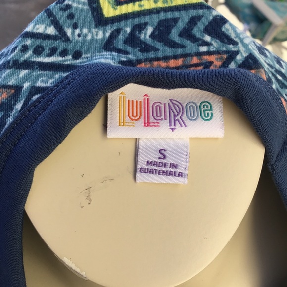 Lularoe Randy Shirt Size Small - Picture 6 of 6